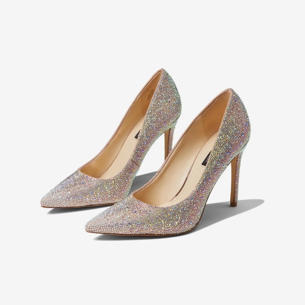 Nine West women’s glamorous silver style shoes size 6